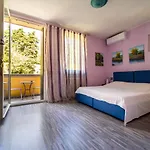 Montebello Bed & Breakfast