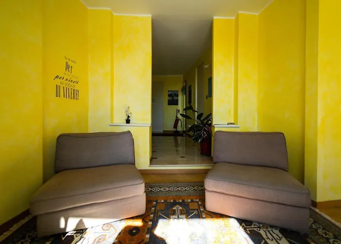 ベッド・アンド・ブレックファスト Montebello 3*